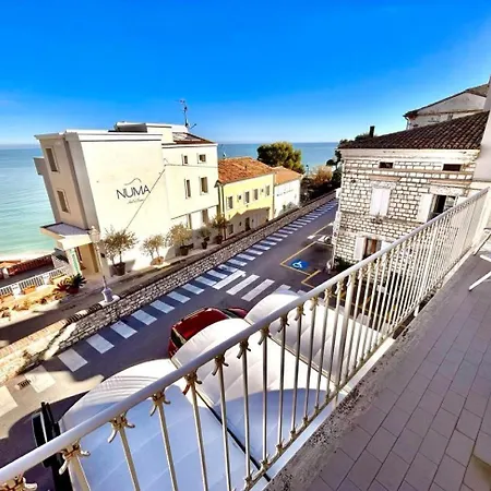 Pisolo - Quadrilocale In Centro A Con Vista Mare E Servizio Numana