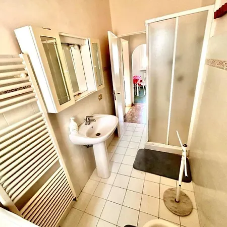 Pisolo - Quadrilocale In Centro A Con Vista Mare E Servizio Διαμέρισμα Numana