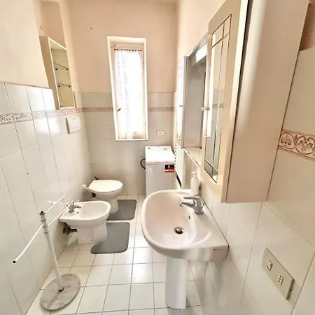 Pisolo - Quadrilocale In Centro A Con Vista Mare E Servizio Διαμέρισμα *